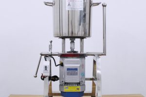 Máy Xay Rau Má Bền Đẹp Cho Hoạt Động Kinh Doanh Lâu Dài